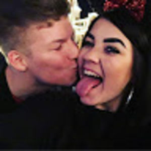 Meet your Posher, Darian